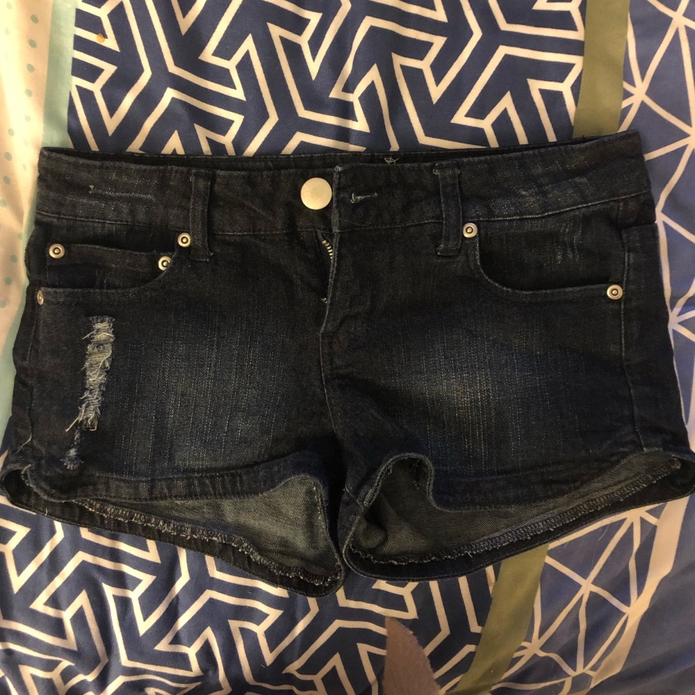 Medium/dark denim jean shorts
